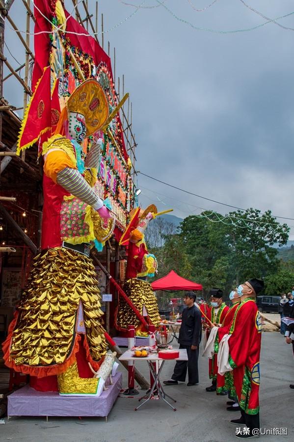 香港獨特的風景——花牌，一個時代的見證