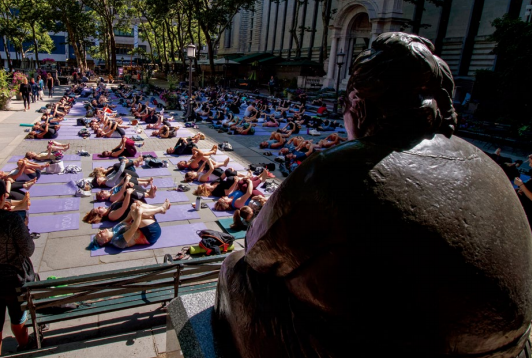 hk_c_布萊恩公園戶外免費瑜伽課 劉陽.png