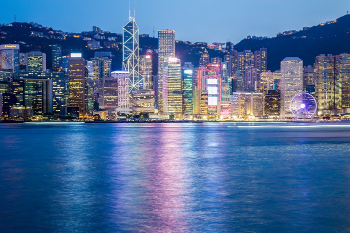 hk_c_06攝圖網_500082829_夜幕下的香港（企業商用）.jpg