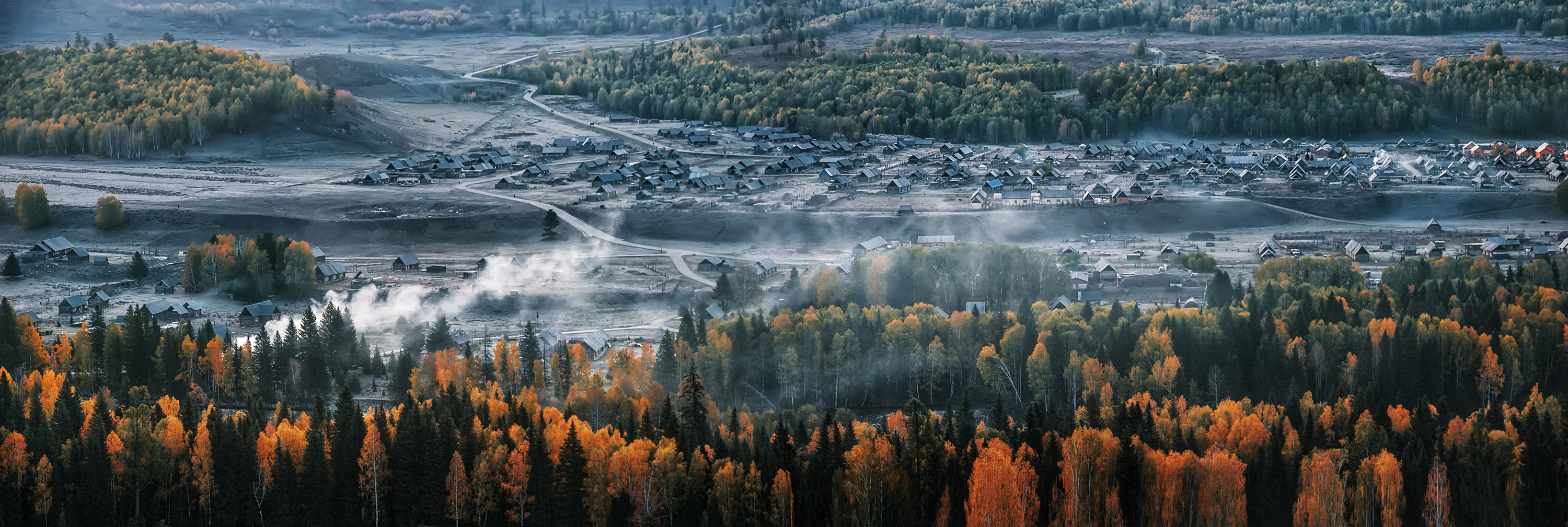 hk_c_禾木秋晨 劉軍.jpg